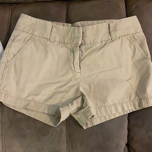 Size 4 J Crew cargo short in khaki